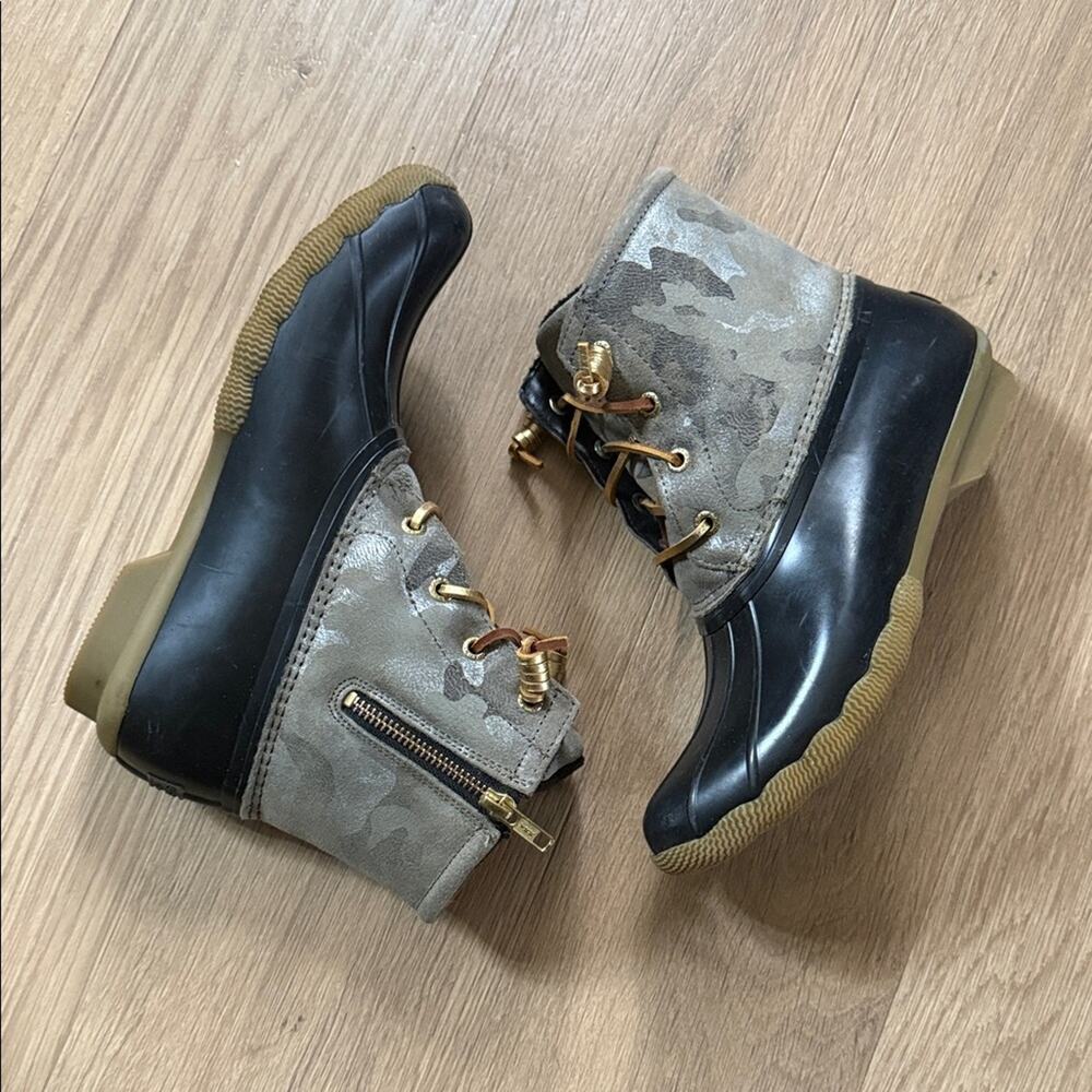 Sperry Women's Saltwater Camo Duck Boots - Black & Camouflage, Size 7.5